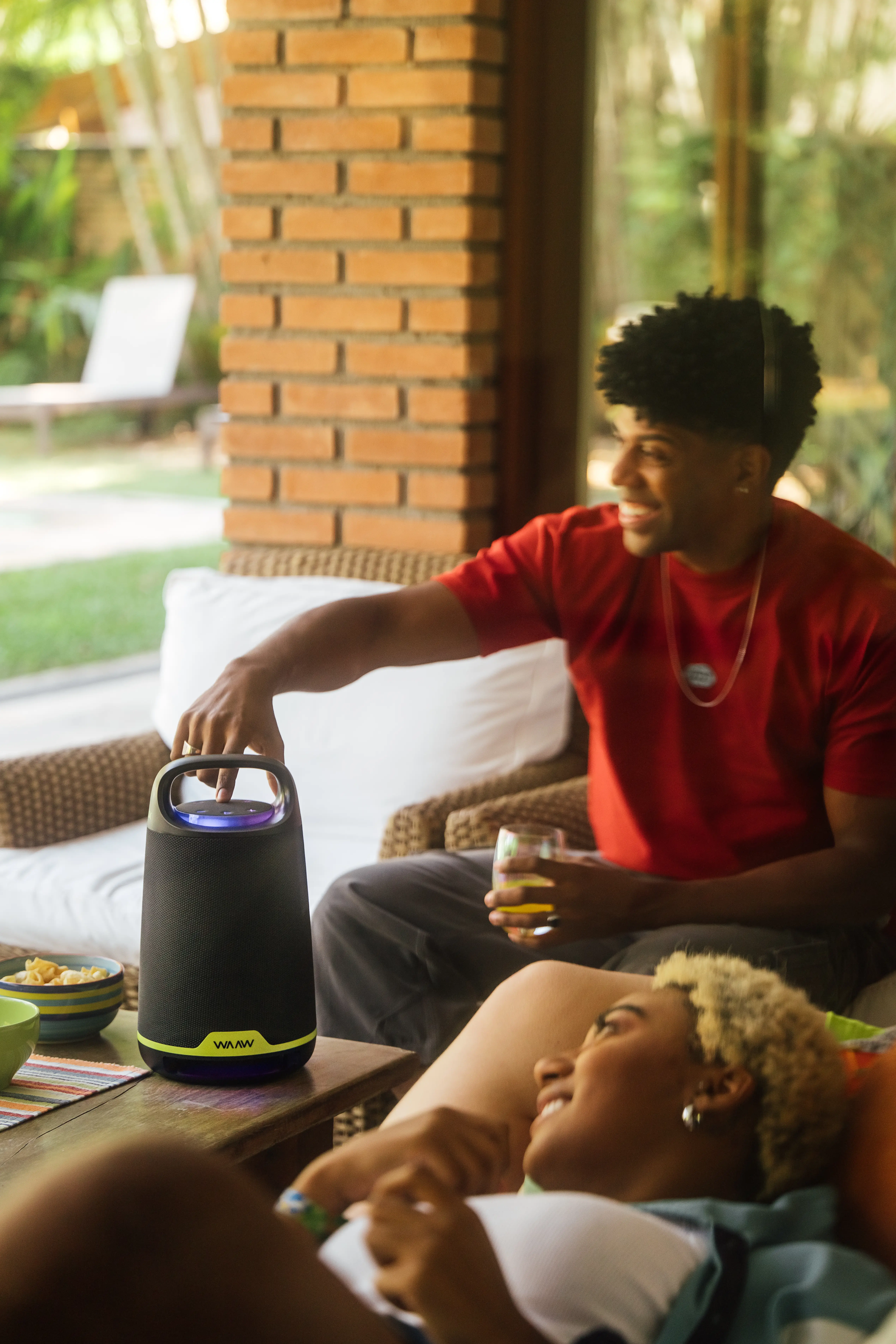 Caixa de Som Bluetooth Boombox WAAW Boom 200